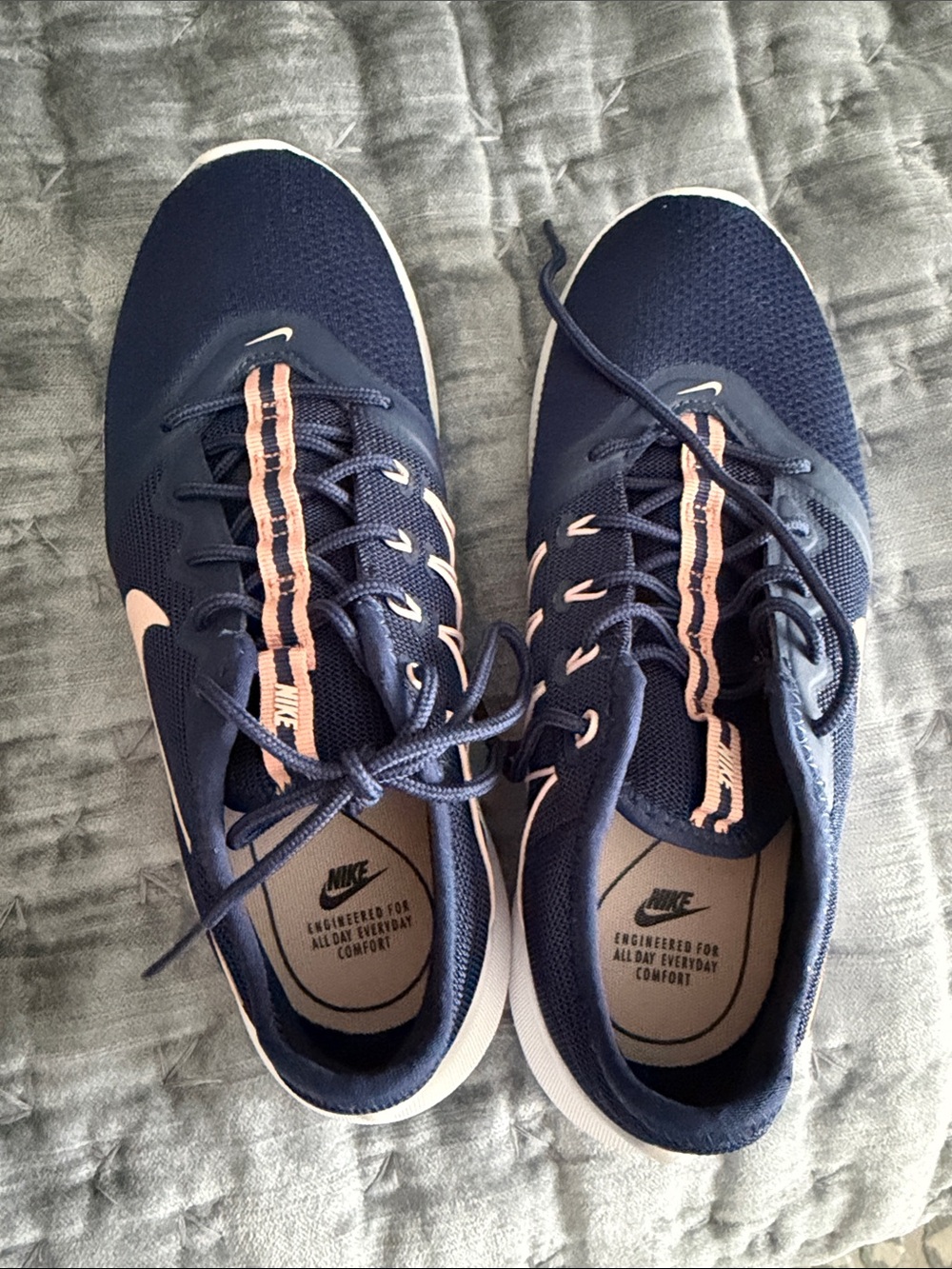 Nike sneakers - Picture 3 of 4